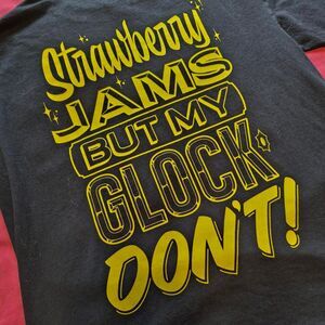 Unbranded Men's Black and Yellow T-shirt